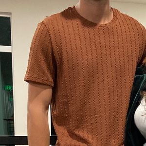 SHEIN men’s coffee brown solid cable knit short-sleeved shirt. Size medium.